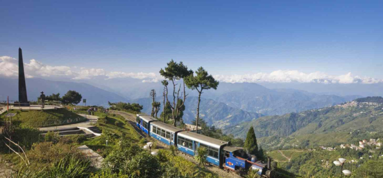 Batasia Loop Darjeeling Toy Train